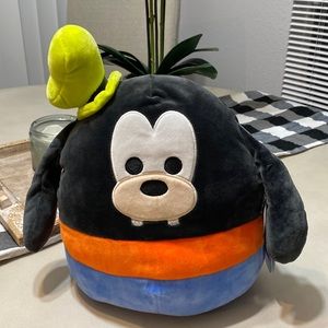 NWT Goofy squishmallow